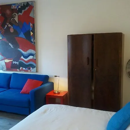 A Studio In דירה פריז